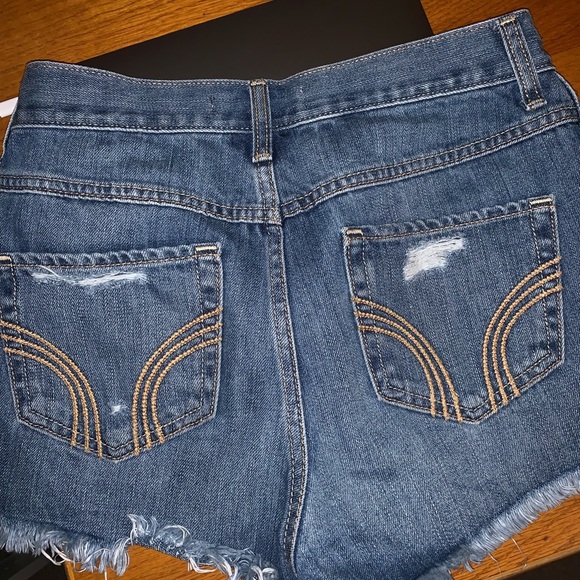 Shorts - Picture 2 of 2